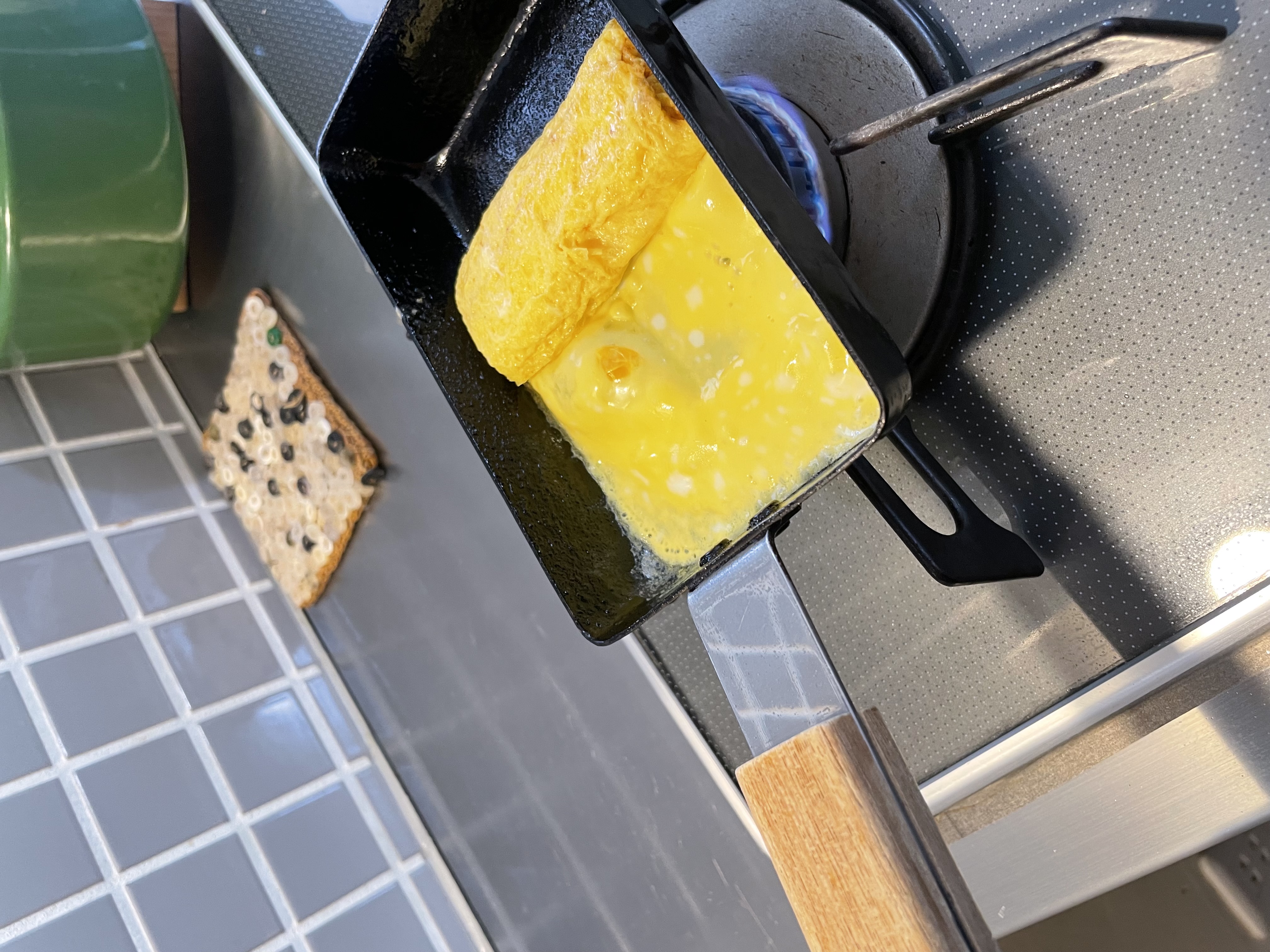 鉄フライパンは扱いづらい⁈ambaiなら大丈夫。お弁当作りに最適サイズは角小だったのイメージ