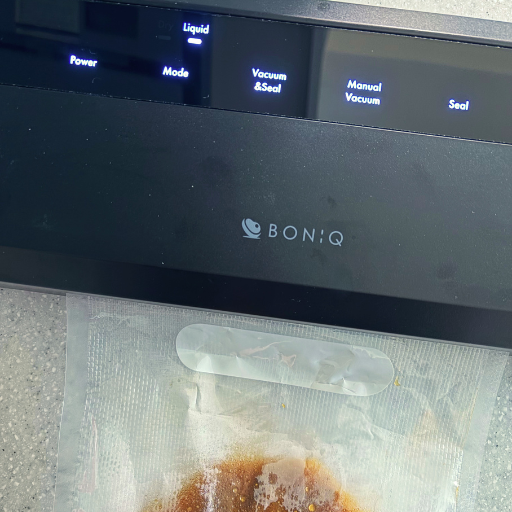 置いておくだけでも気分が上がる、おしゃれな真空パック機のイメージ